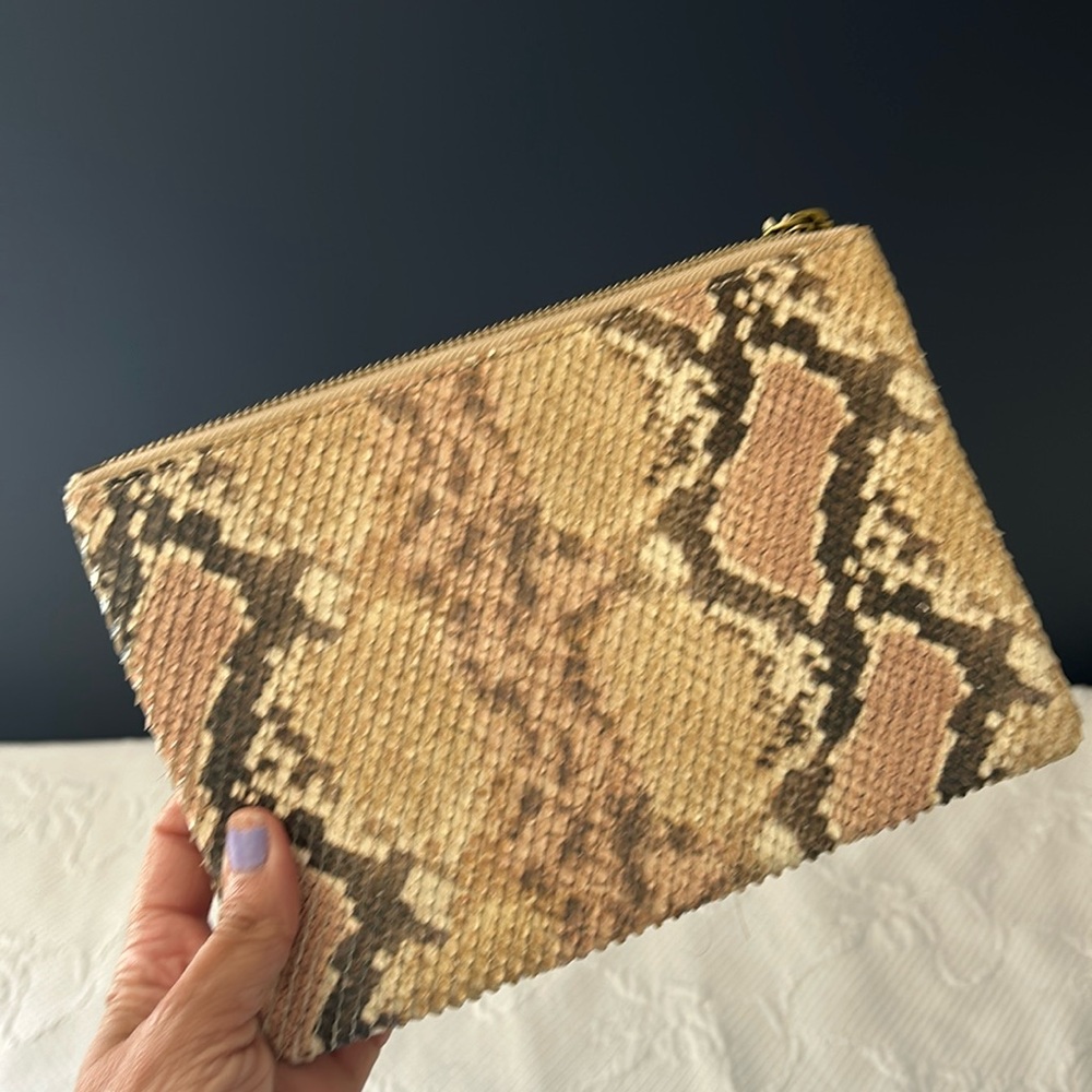 NWT Madewell Snake-Print Woven Zip Clutch in Tan and Brown